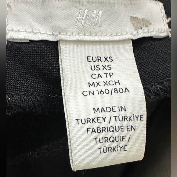 214 H&M | EUC Turkey Black One-Shoulder Mini Dress (size XS) - Picture 8 of 12